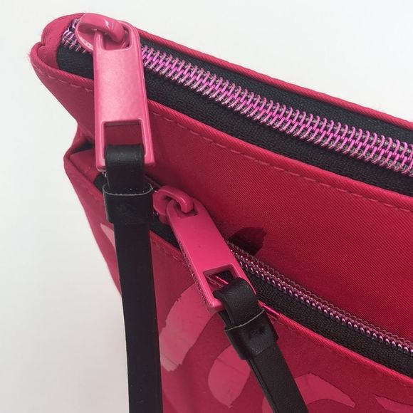 Like New Hot Pink Victoria’s Secret make up case w/two pockets and pink zippers - Picture 5 of 8